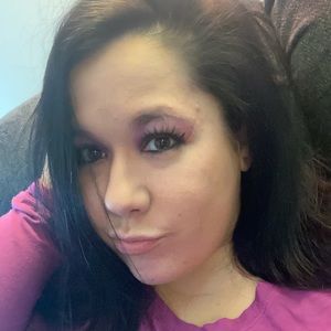 Meet your Posher, Cassandra